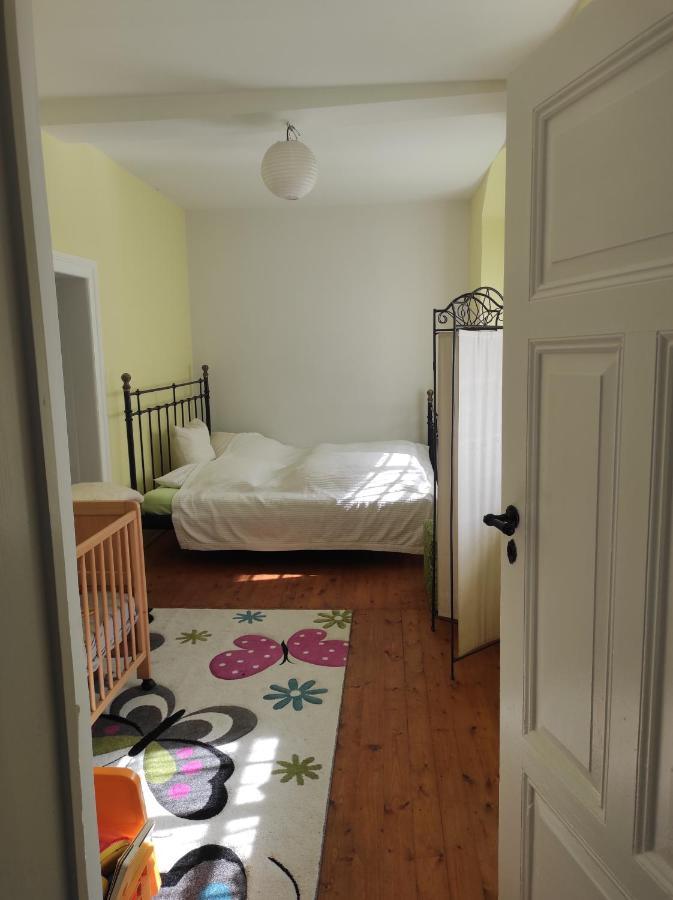 Schöne gemütliche Ferienwohnung am Saaleradweg Grosseutersdorf Exterior foto