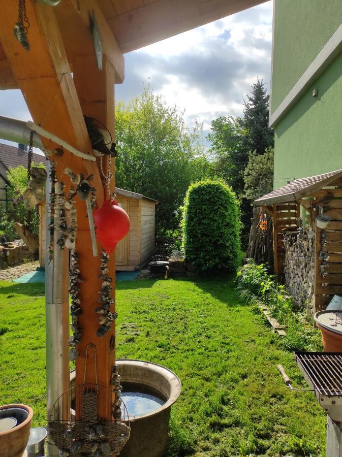 Schöne gemütliche Ferienwohnung am Saaleradweg Grosseutersdorf Exterior foto