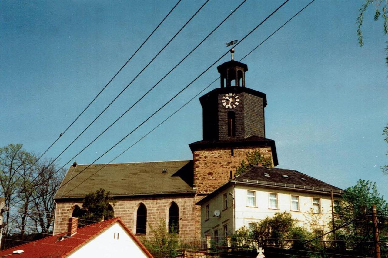 Schöne gemütliche Ferienwohnung am Saaleradweg Grosseutersdorf Exterior foto