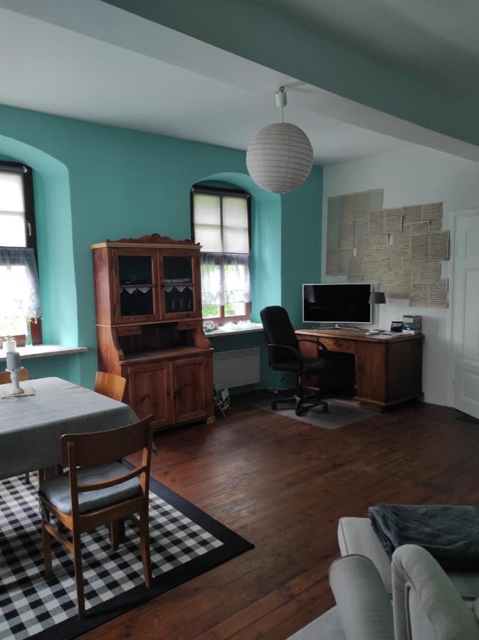 Schöne gemütliche Ferienwohnung am Saaleradweg Grosseutersdorf Exterior foto